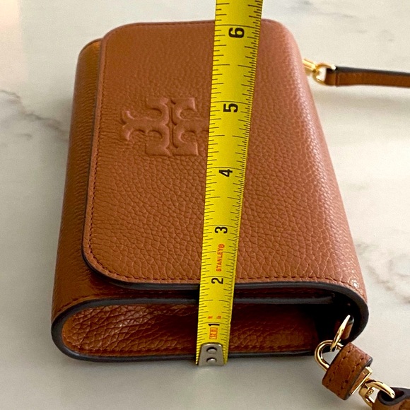 Tory Burch Bag and wallet - Thea Flat Wallet Crossbody bag with wallet insert. - Picture 12 of 15